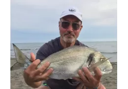 Surfcasting : tout ce qu'il faut savoir pour pêcher au mieux